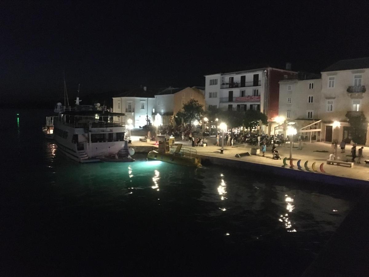 4Rest Vila Pag Town Bagian luar foto